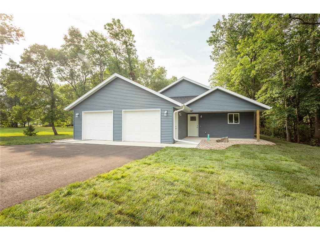 2006 Woodland Park Drive NE Alexandria MN 56308 6415716 image1
