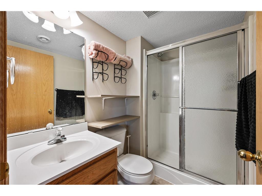 20060 Heritage Drive Lakeville MN 55044 6824696 image17