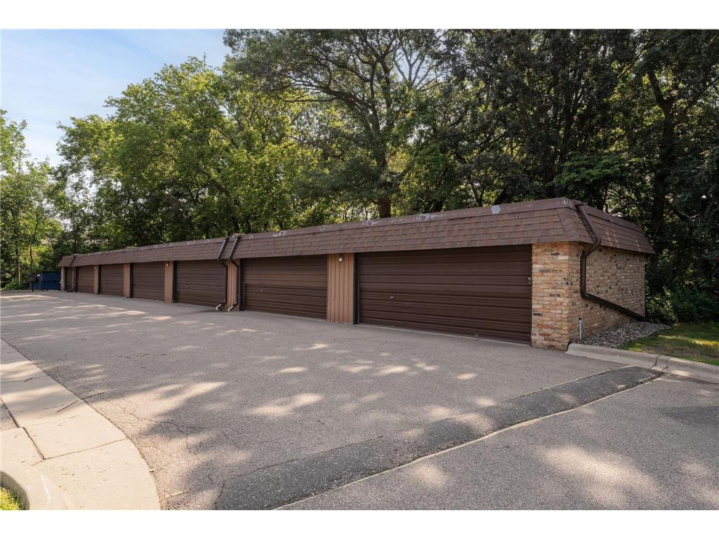 2007 E 122nd Street #B15 Burnsville MN 55337 7040571 image30