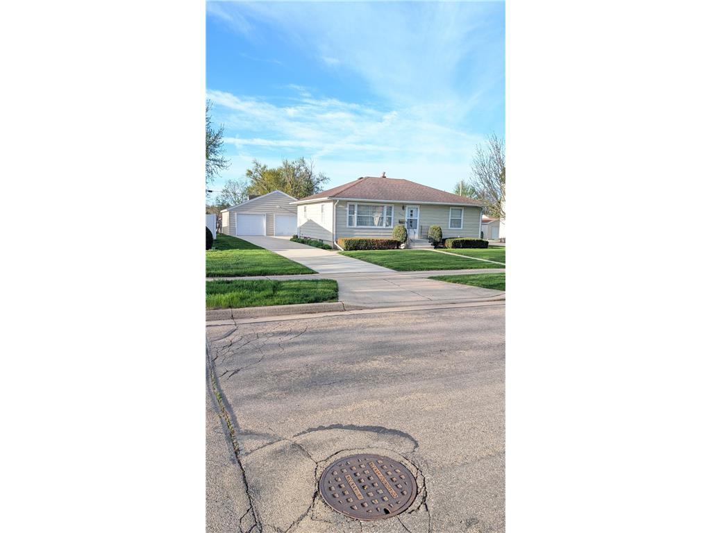 2008 2nd Avenue SE Austin MN 55912 7065659 image1