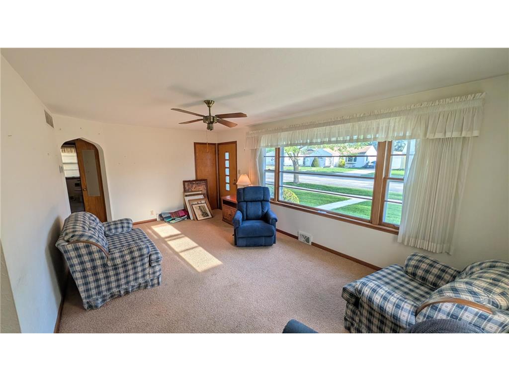 2008 2nd Avenue SE Austin MN 55912 7065659 image10