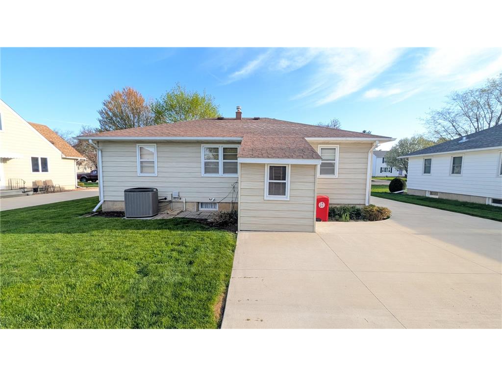 2008 2nd Avenue SE Austin MN 55912 7065659 image5