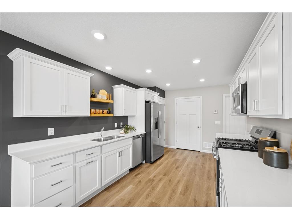 2008 Apple Lane Montrose MN 55363 7002229 image6