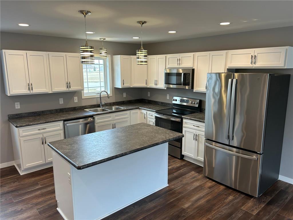 2008 Nelson Drive Thief River Falls MN 56701 7043095 image1