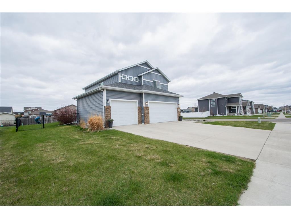 2009 42nd Street S Moorhead MN 56560 7071407 image2