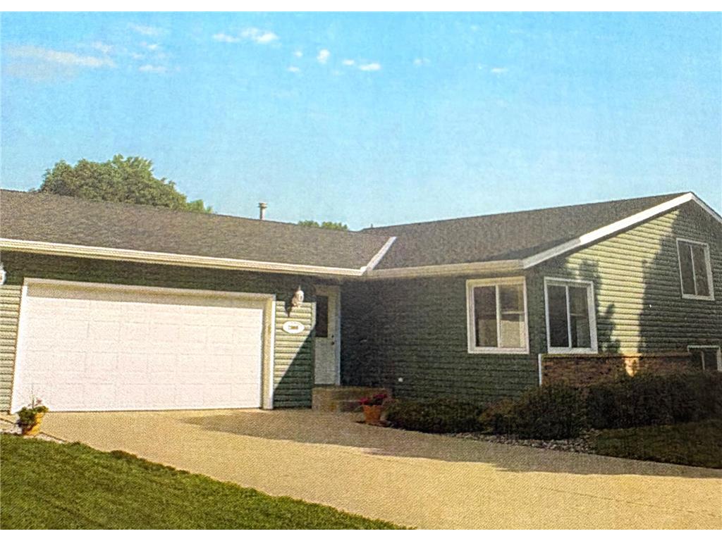 2009 5th Street NE Waseca MN 56093 7034327 image1