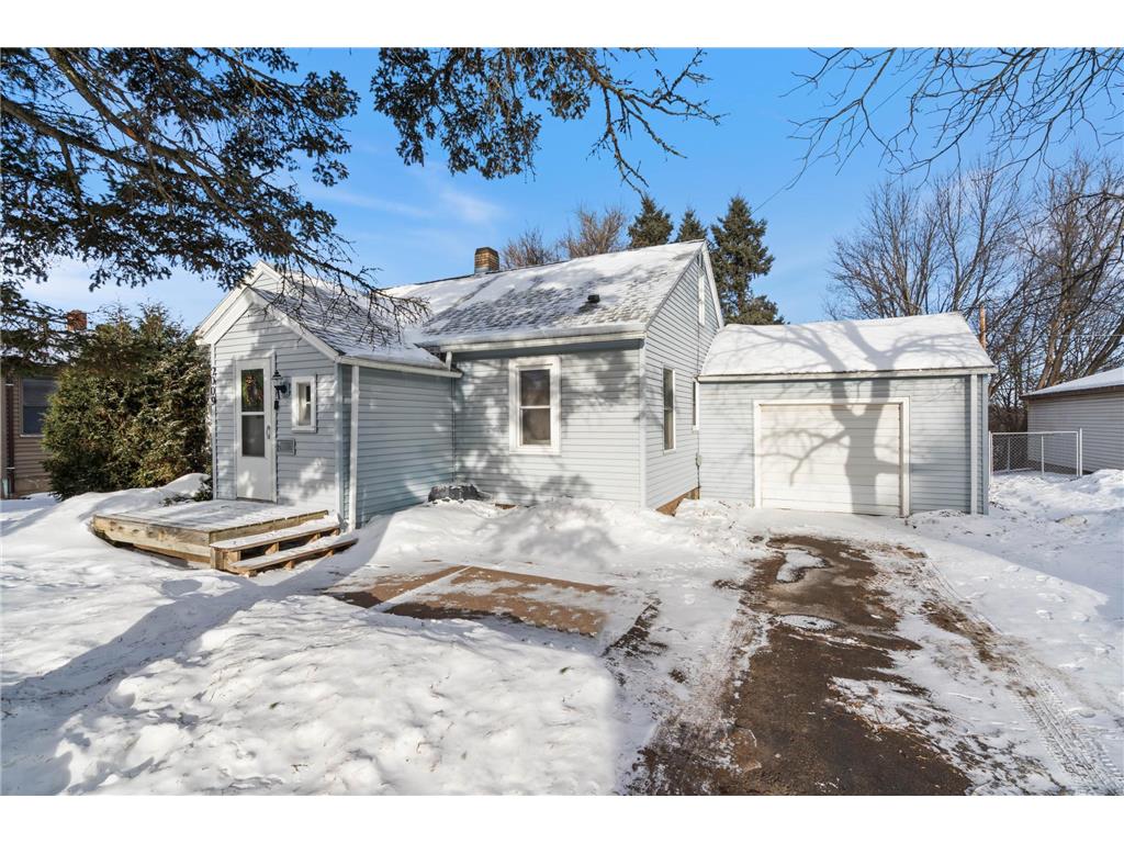 2009 Carlton Avenue Cloquet MN 55720 7001226 image1