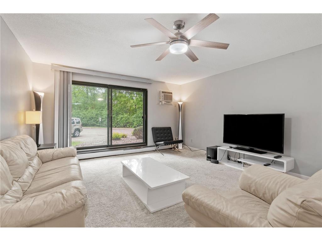 2009 E 122nd Street #C8 Burnsville MN 55337 7077907 image1
