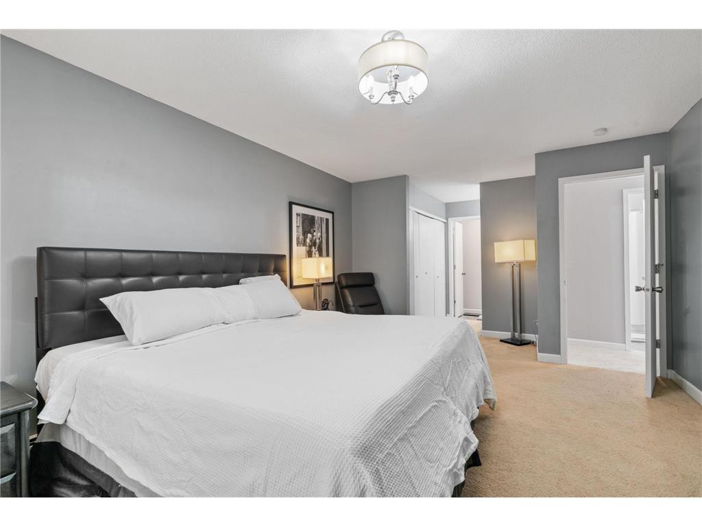 2009 E 122nd Street #C8 Burnsville MN 55337 7077907 image13