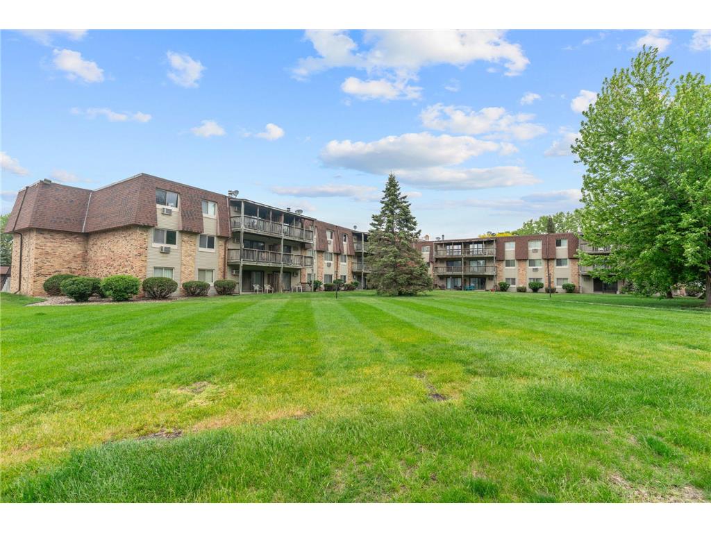 2009 E 122nd Street #C8 Burnsville MN 55337 7077907 image24