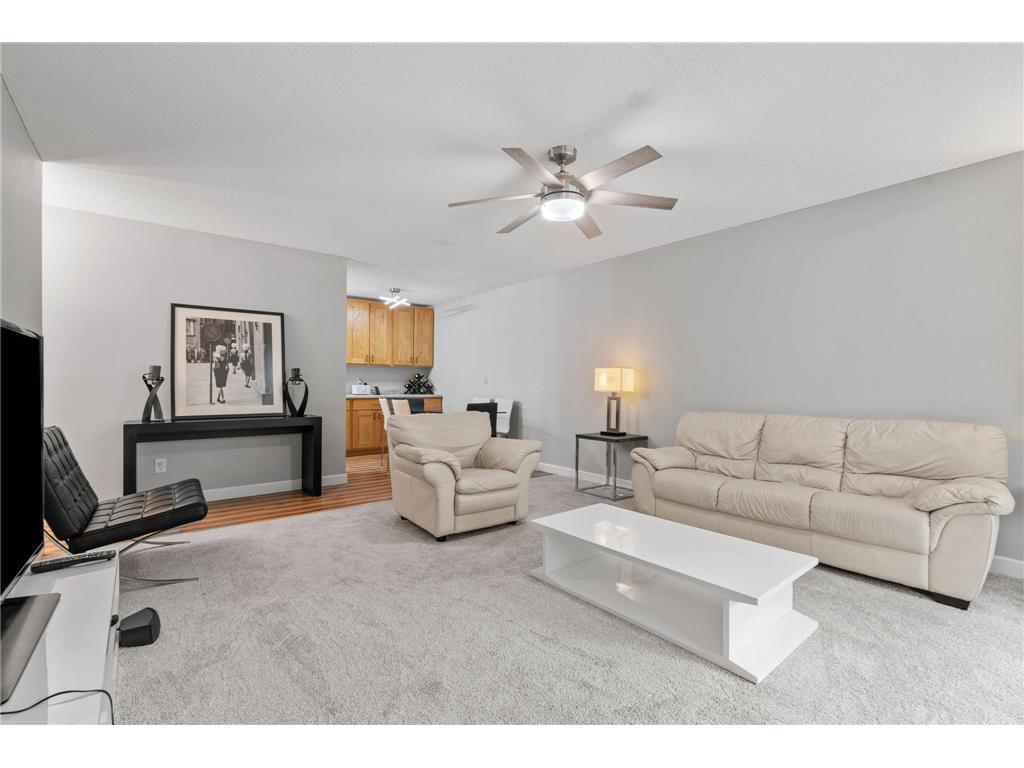 2009 E 122nd Street #C8 Burnsville MN 55337 7077907 image7