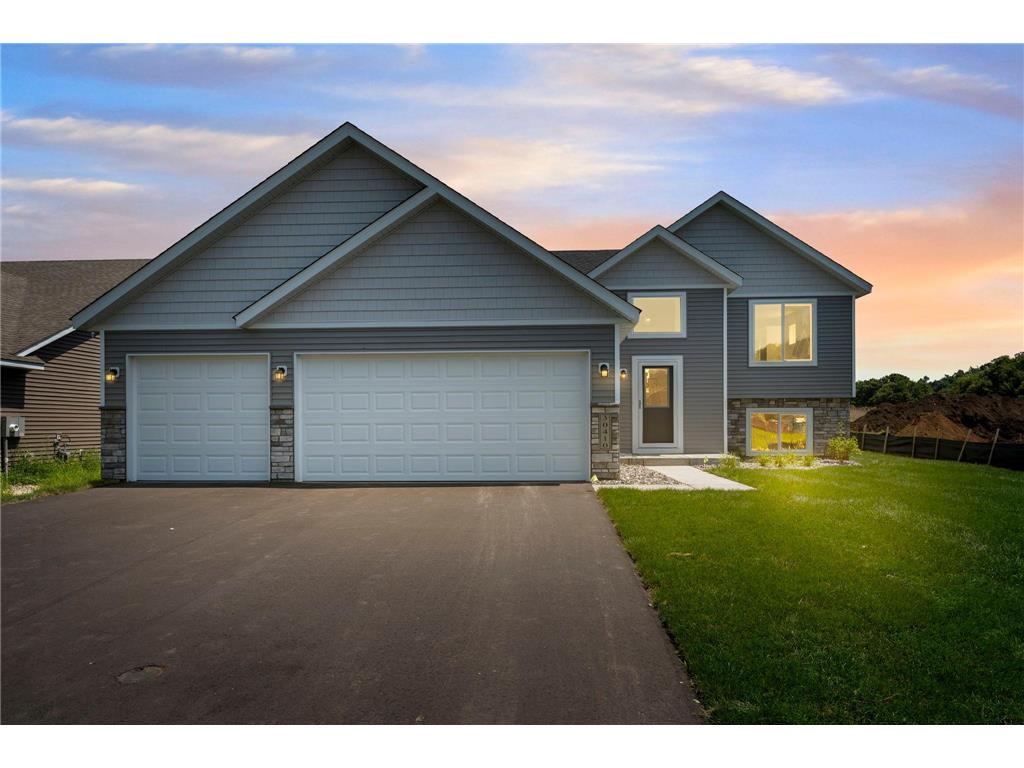 2009 Goldenray Drive Faribault MN 55021 7044435 image1