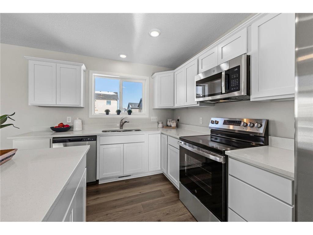 2009 Goldenray Drive Faribault MN 55021 7044435 image11