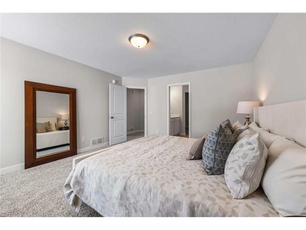 2009 Goldenray Drive Faribault MN 55021 7044435 image24