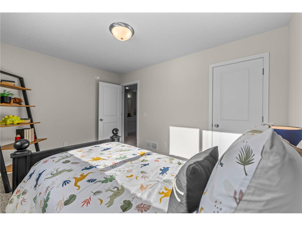 2009 Goldenray Drive Faribault MN 55021 7044435 image48