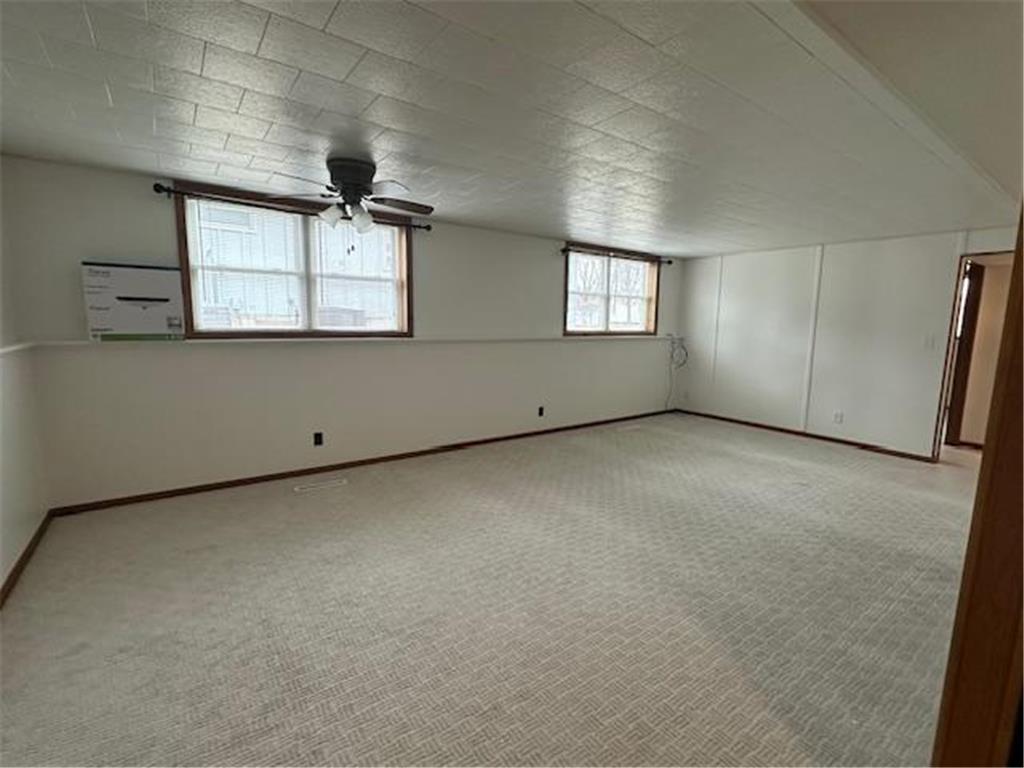 2009 Great Bend Boulevard Windom MN 56101 6826216 image4