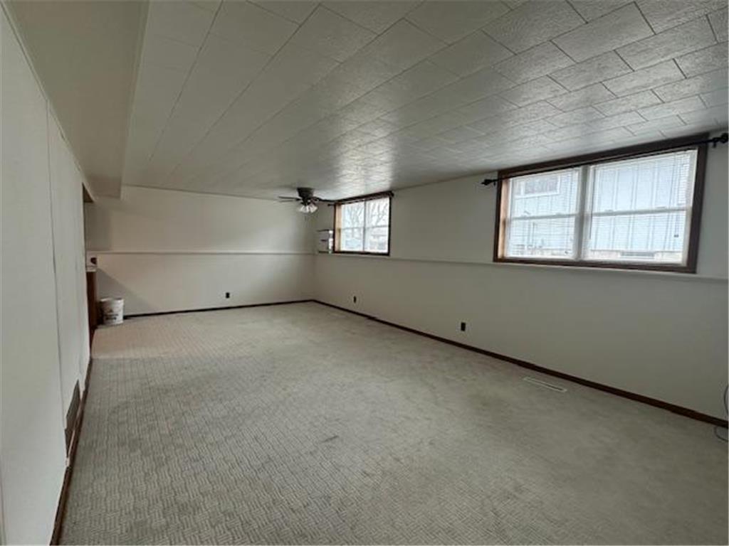 2009 Great Bend Boulevard Windom MN 56101 6826216 image5