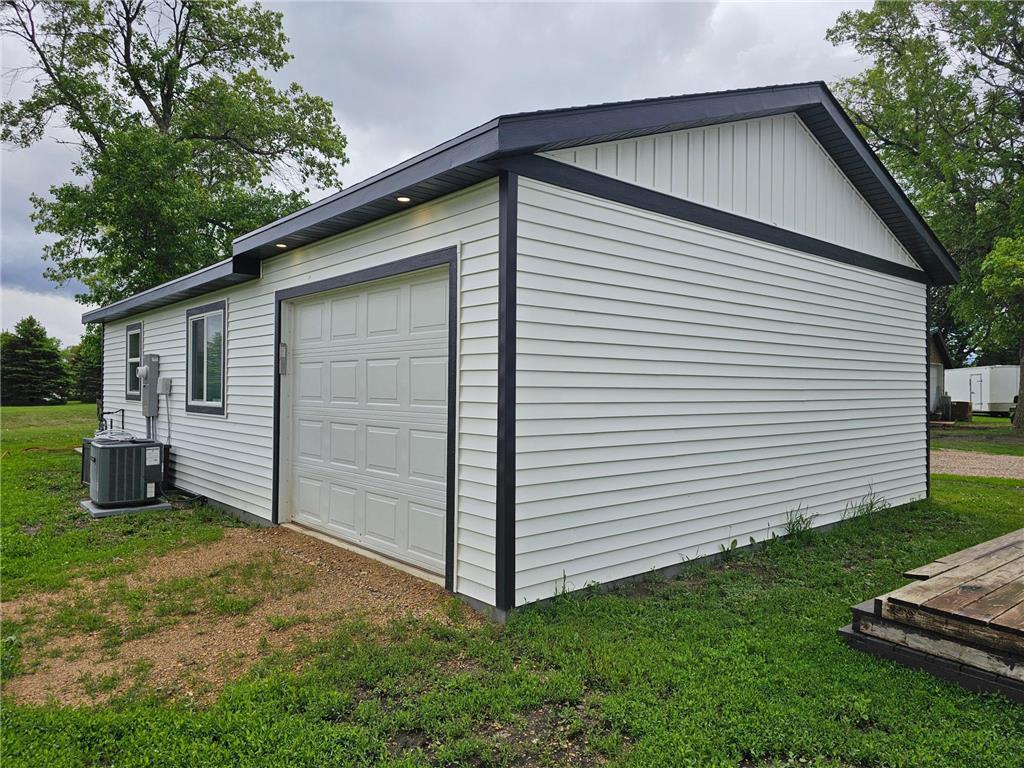 201 1/2 10th Avenue SE Pipestone MN 56164 6727134 image14