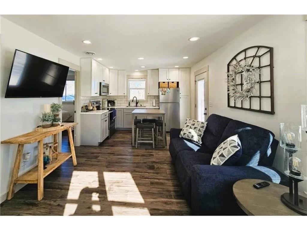 201 1/2 10th Avenue SE Pipestone MN 56164 6727134 image7