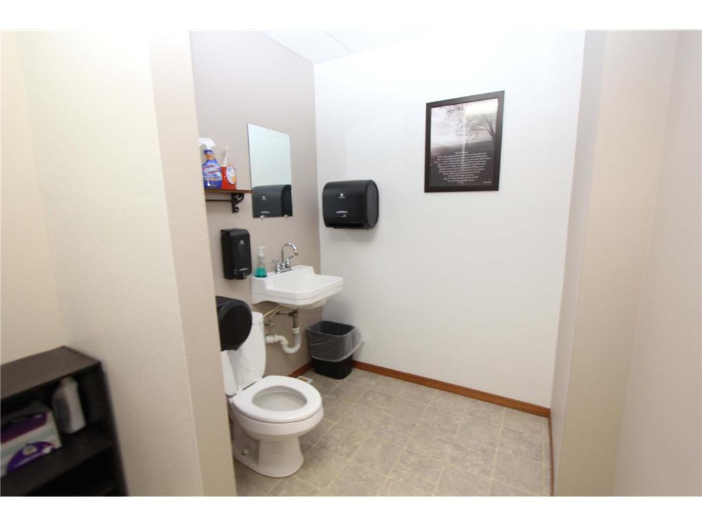 203 3RD ST W W 3RD ST W Thief River Falls MN 56701 6788357 image10