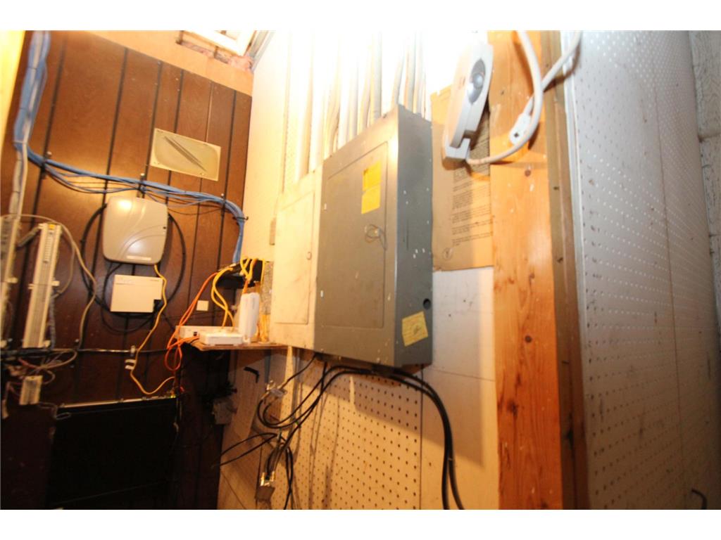 203 3RD ST W W 3RD ST W Thief River Falls MN 56701 6788357 image12