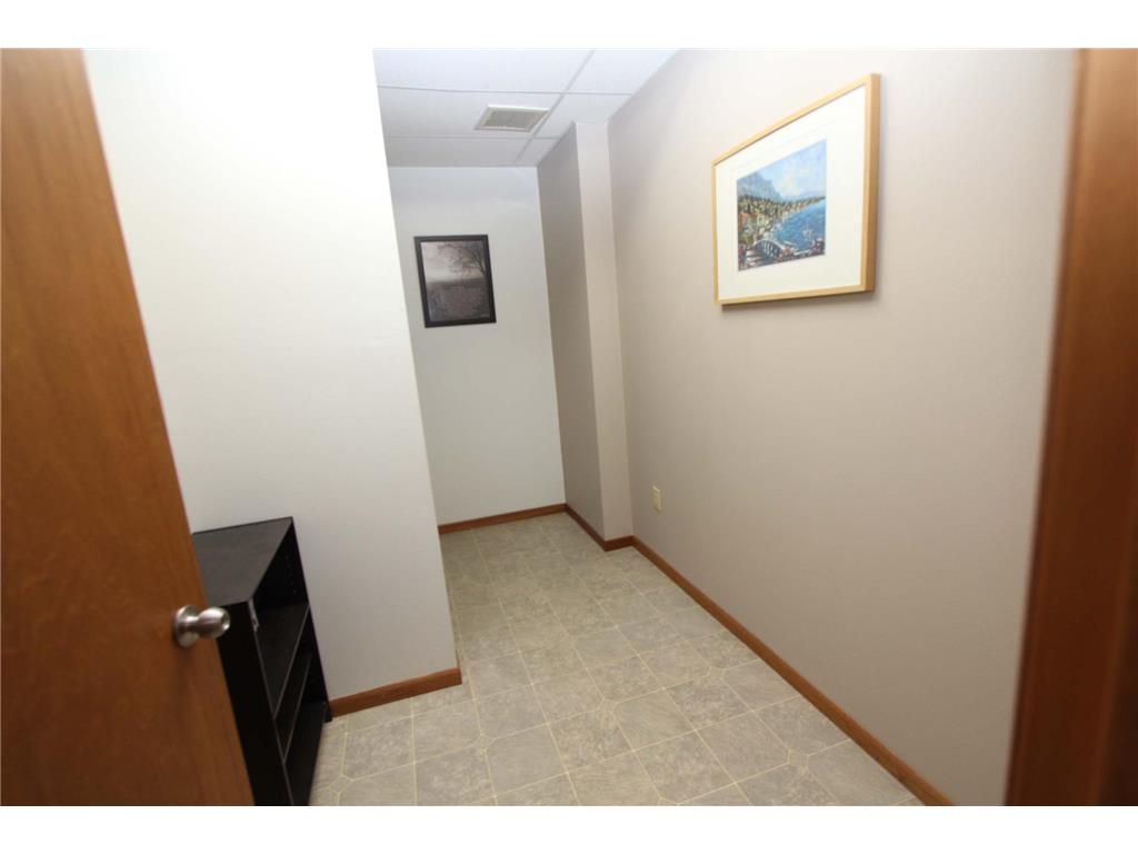 203 3RD ST W W 3RD ST W Thief River Falls MN 56701 6788357 image9