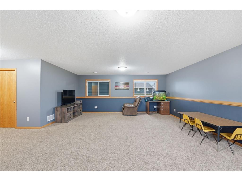 201 10th Street SE Freeport MN 56331 7057298 image23