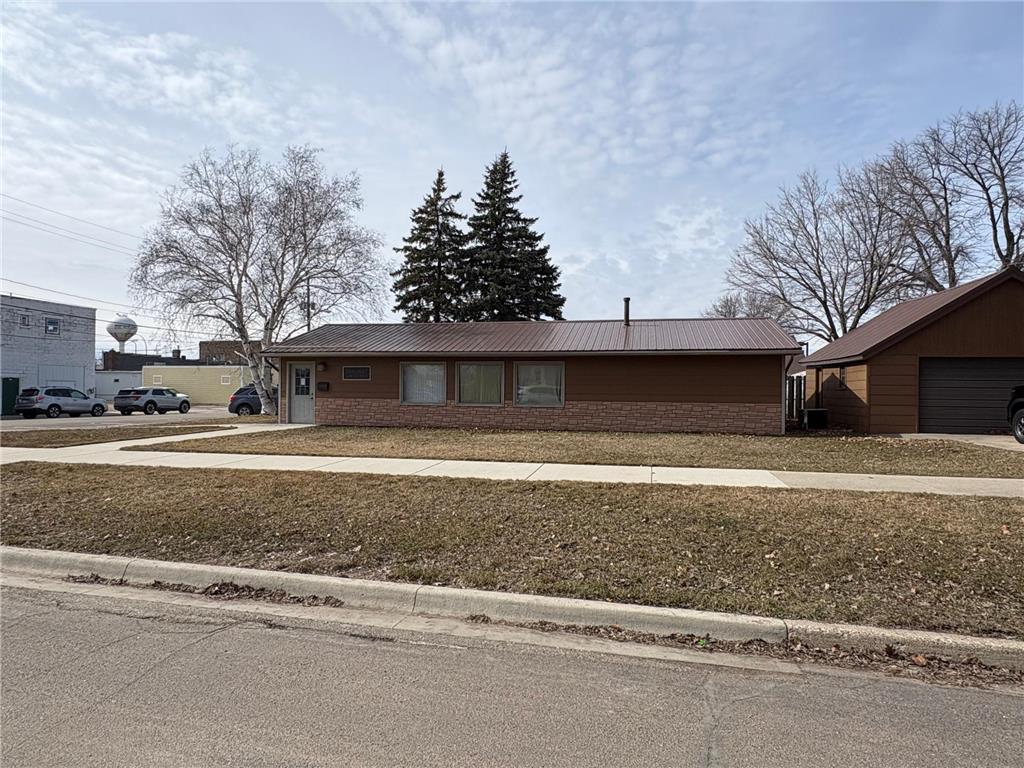 201 12th Street N Benson MN 56215 7042765 image2