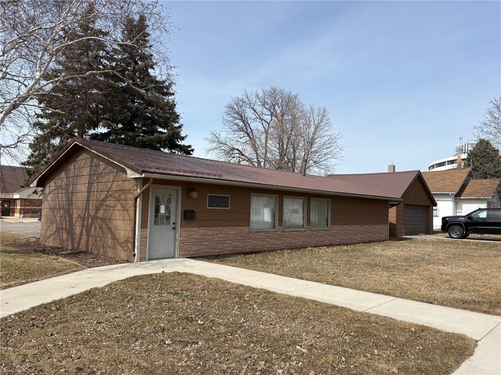 201 12th Street N Benson MN 56215 7042765 image4