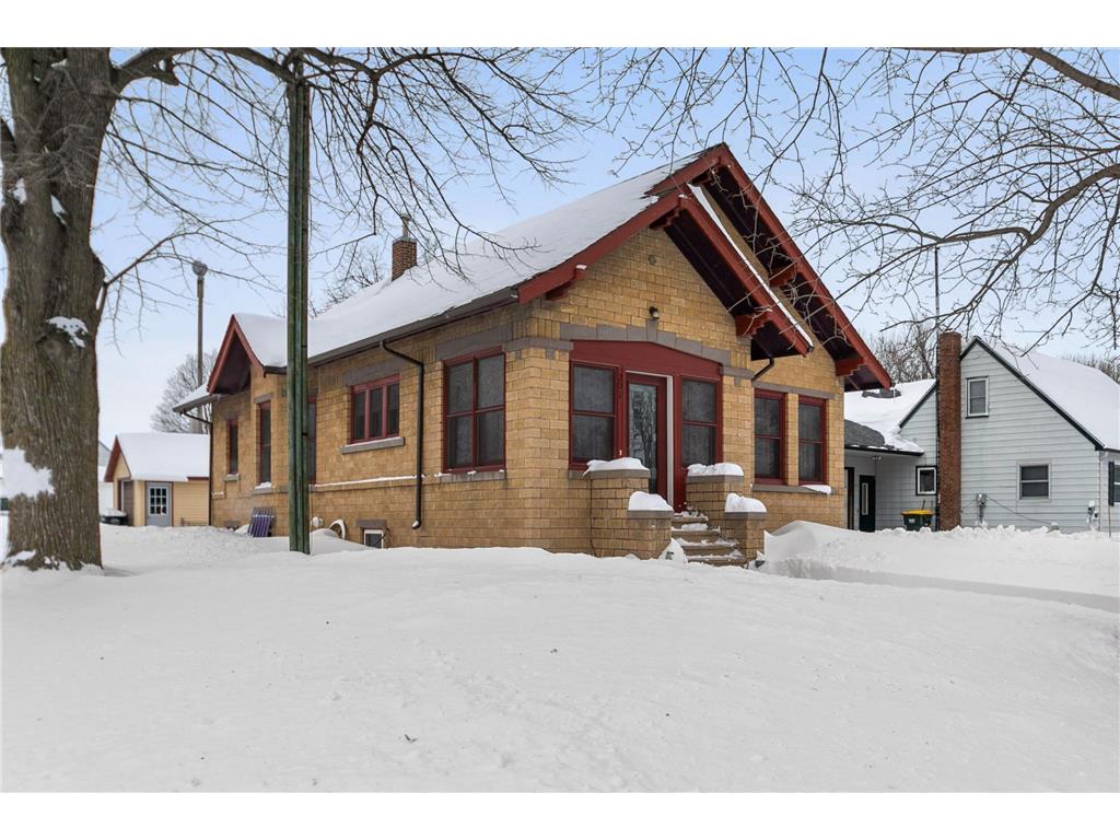 201 1st Avenue NE, Fairfax, MN, 55332 MLS 6331063 Edina Realty