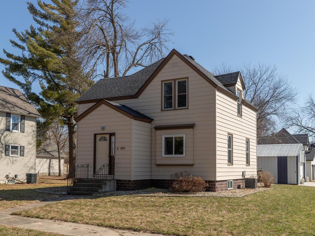 201 1st Street NE, Hayfield, MN 55940 MLS 5549057 Edina Realty