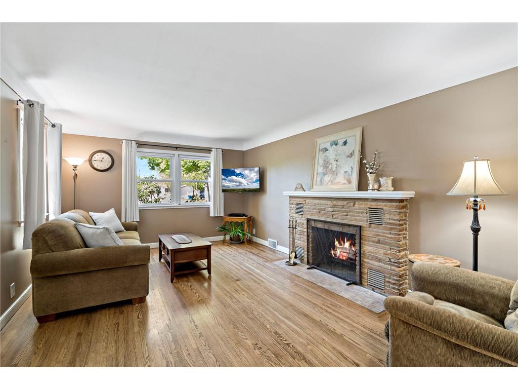 201 2nd Street NE Osseo MN 55369 7050876 image10