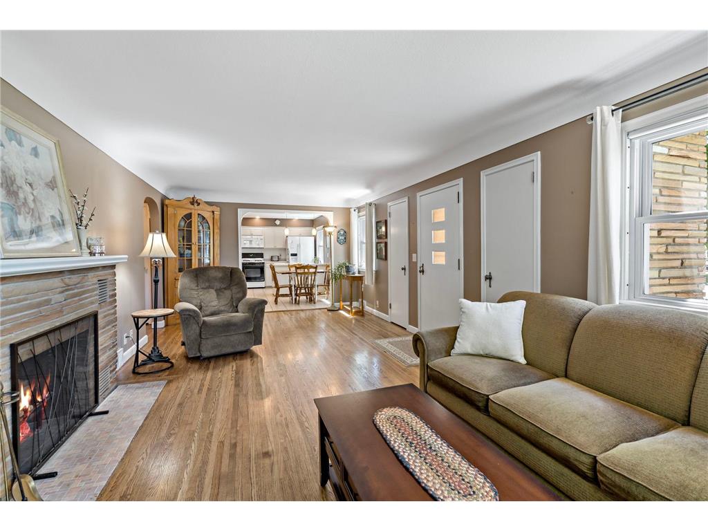 201 2nd Street NE Osseo MN 55369 7050876 image11