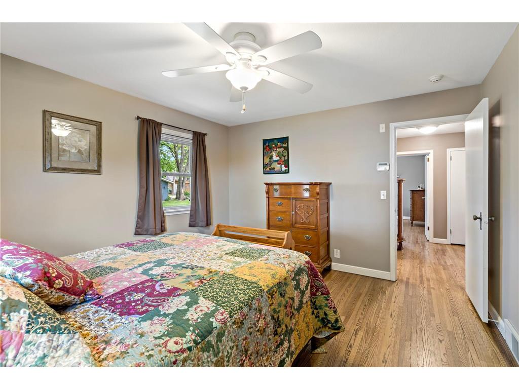 201 2nd Street NE Osseo MN 55369 7050876 image16