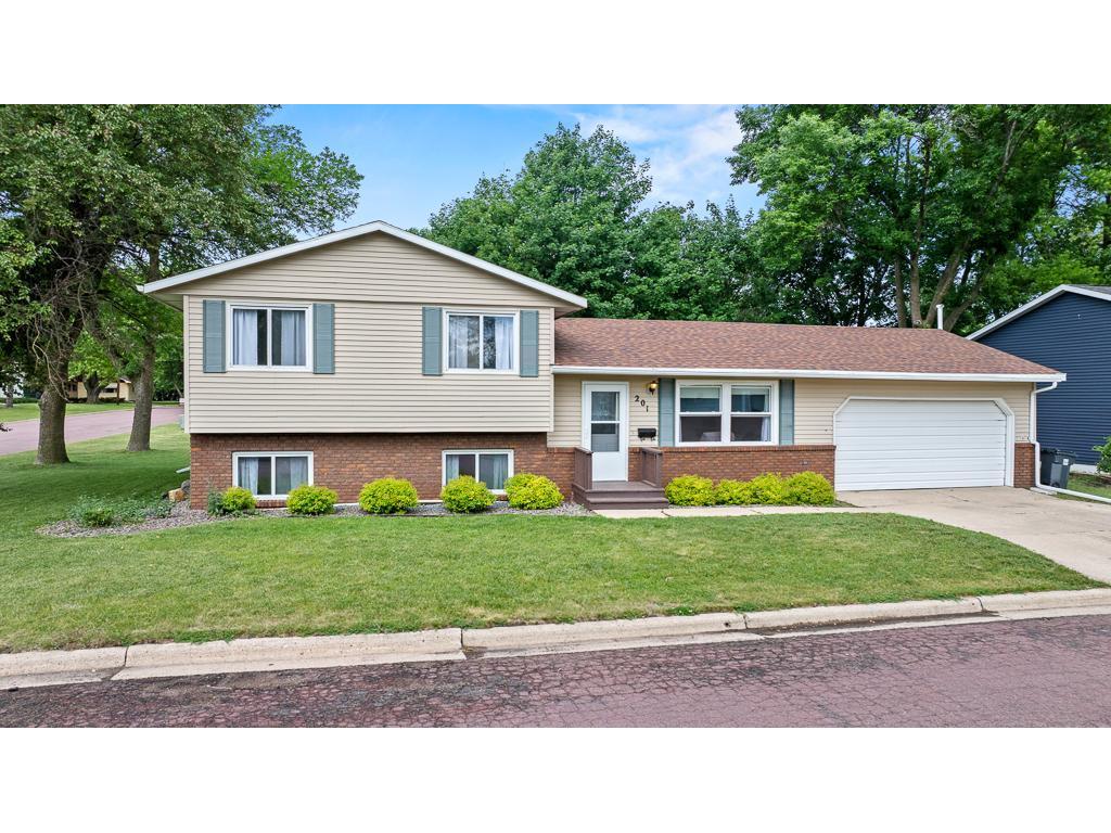 201 3rd Street E Tracy MN 56175 7087187 image2