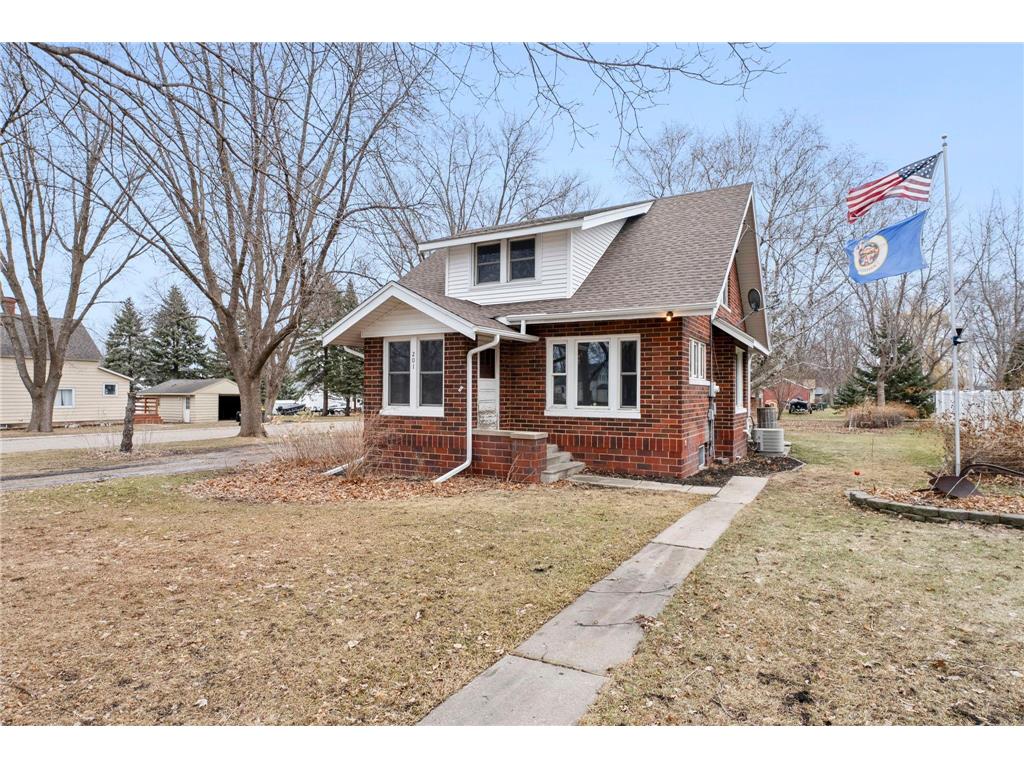201 3rd Street S Raymond MN 56282 7035658 image1