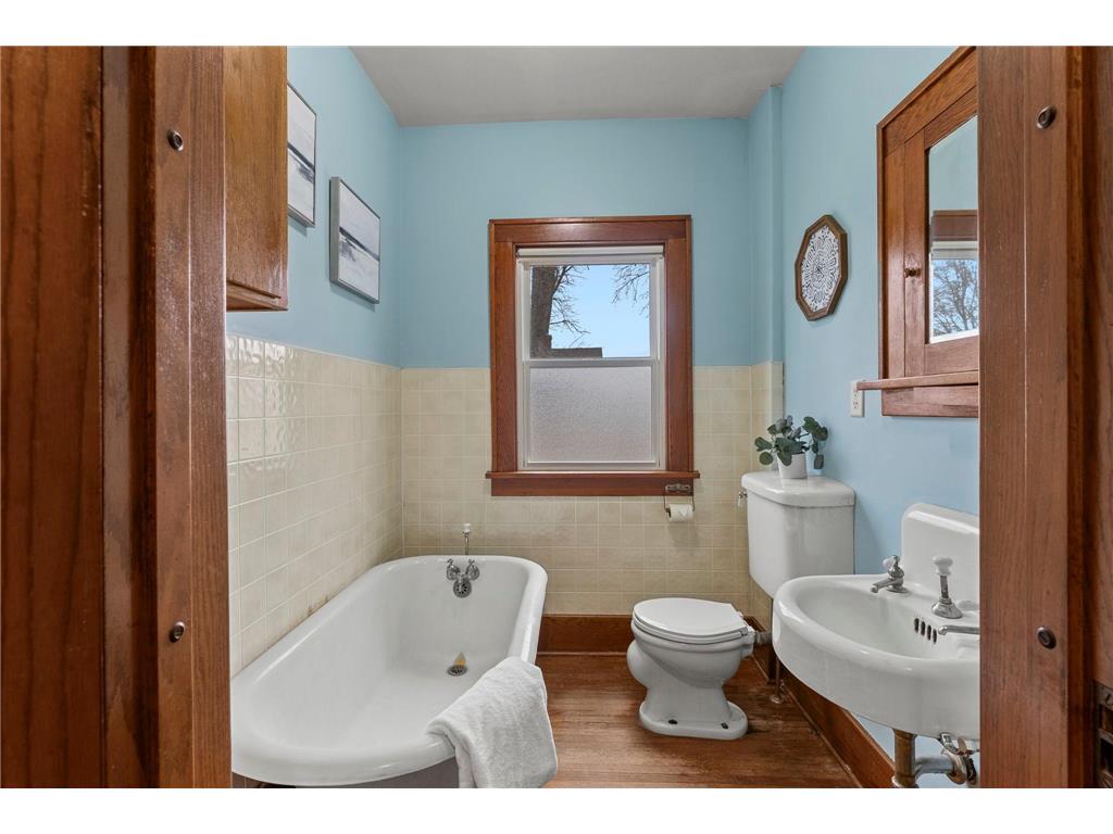 201 3rd Street S Raymond MN 56282 7035658 image28