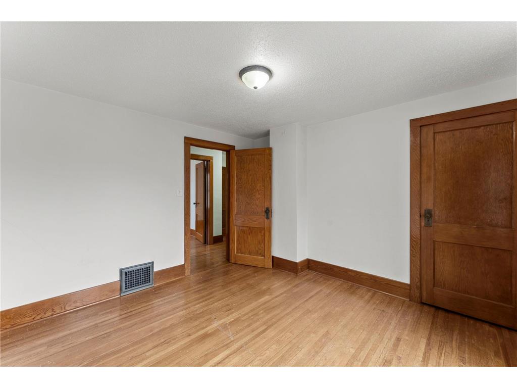 201 3rd Street S Raymond MN 56282 7035658 image34