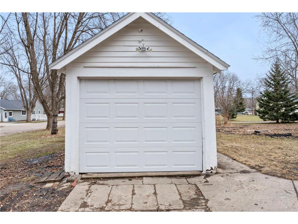 201 3rd Street S Raymond MN 56282 7035658 image58