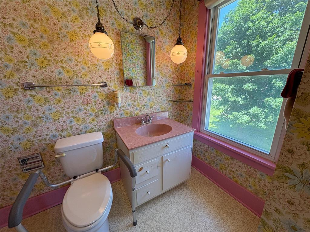 201 3rd Street SE Renville MN 56284 6749328 image17