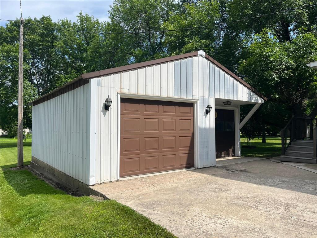 201 3rd Street SE Renville MN 56284 6749328 image6