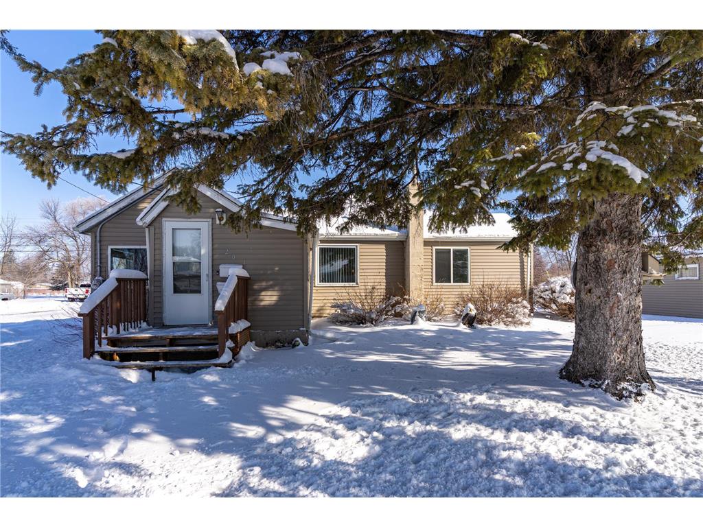 201 4th Avenue N Crookston MN 56716 6689359 image1