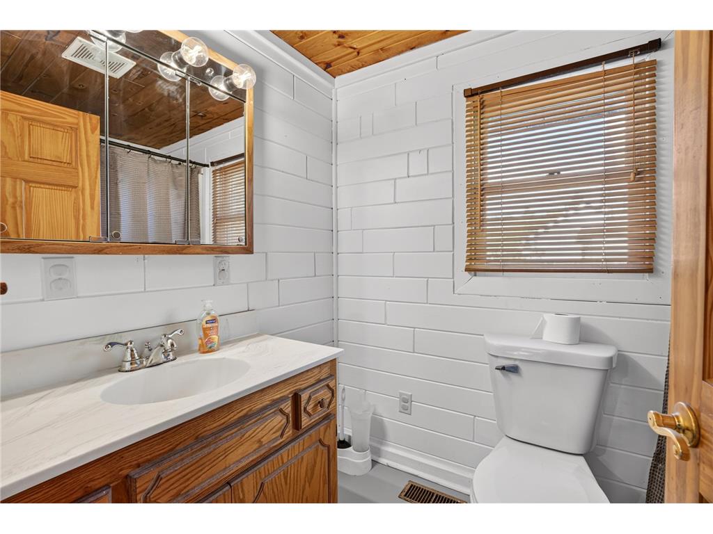 201 4th Street NE Crosby MN 56441 7114042 image16