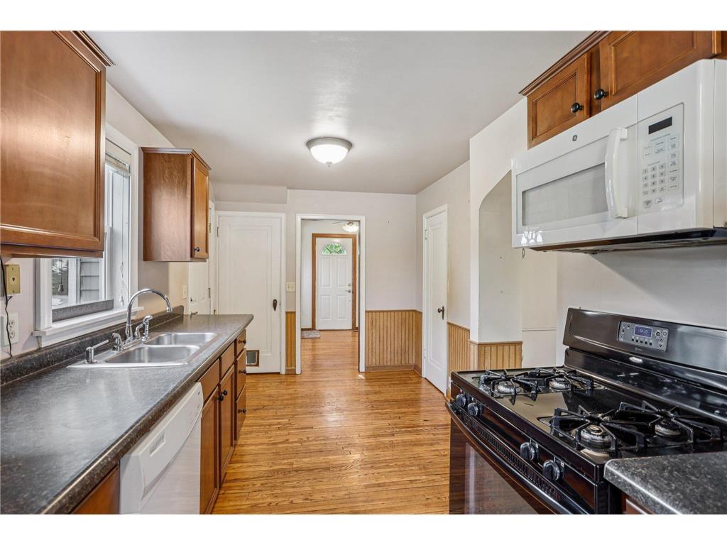 201 5th Street Centuria WI 54824 6731850 image1