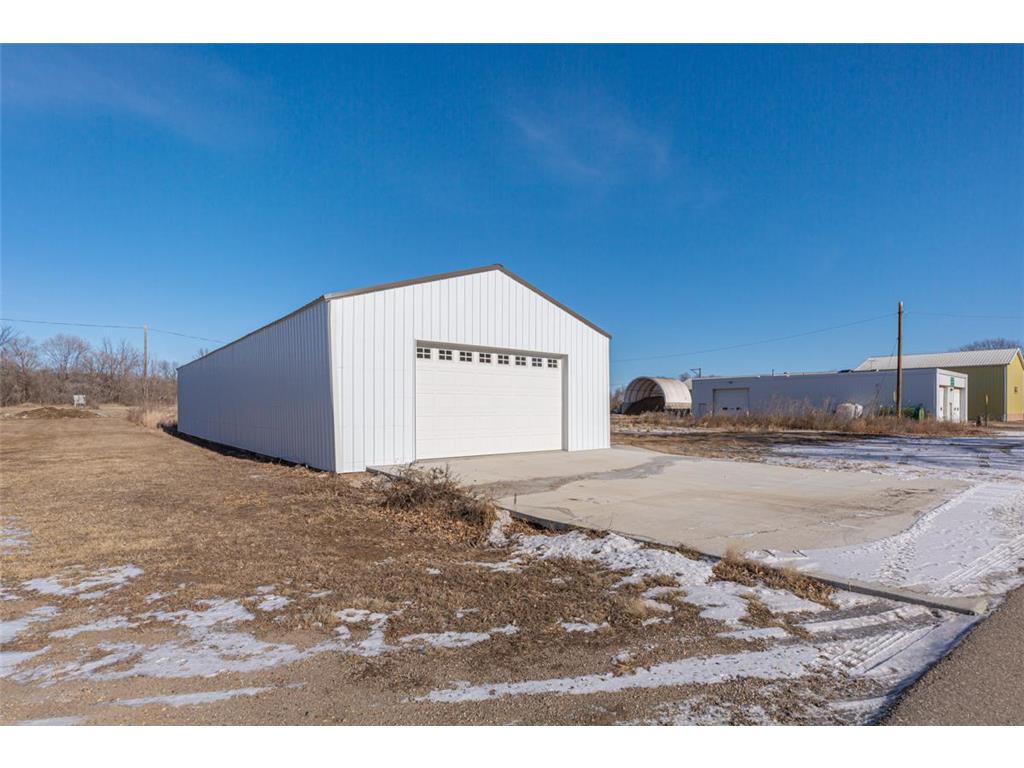 201 Bloomer Street W Morristown MN 55052 6650578 image1