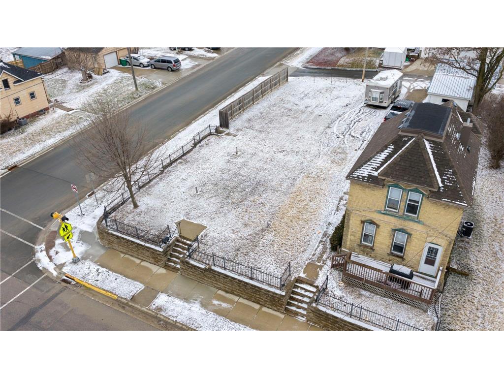 201 Boulevard Avenue NE Montgomery MN 56069 7030620 image1