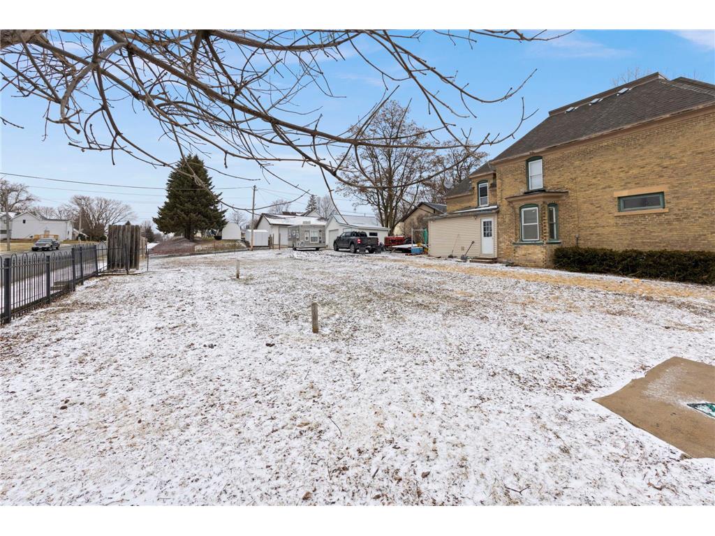 201 Boulevard Avenue NE Montgomery MN 56069 7030620 image4