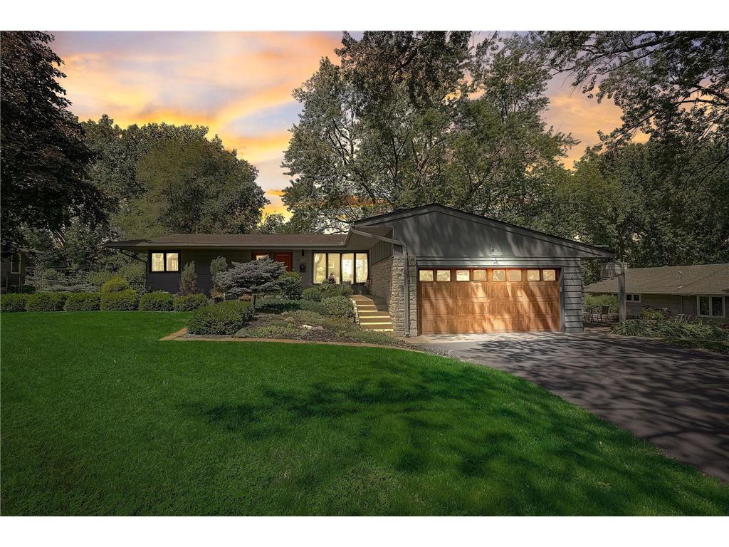 201 Burntside Drive Golden Valley MN 55422 6390121 image1