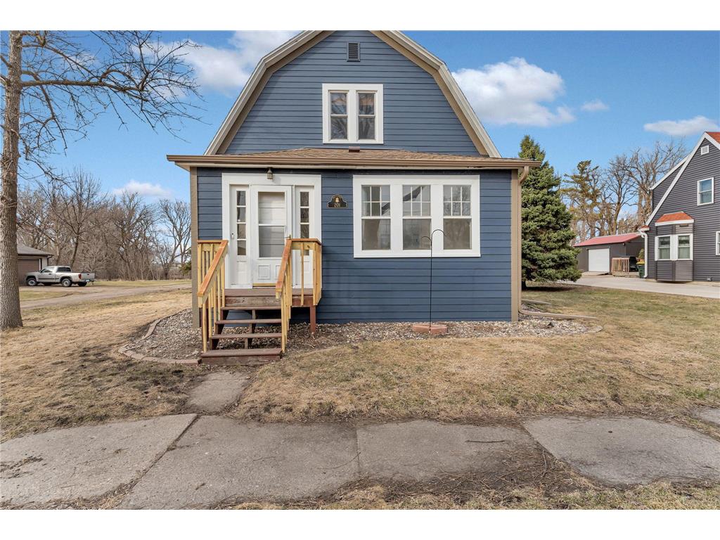 201 Dakota Avenue NE Pennock MN 56279 7047211 image6
