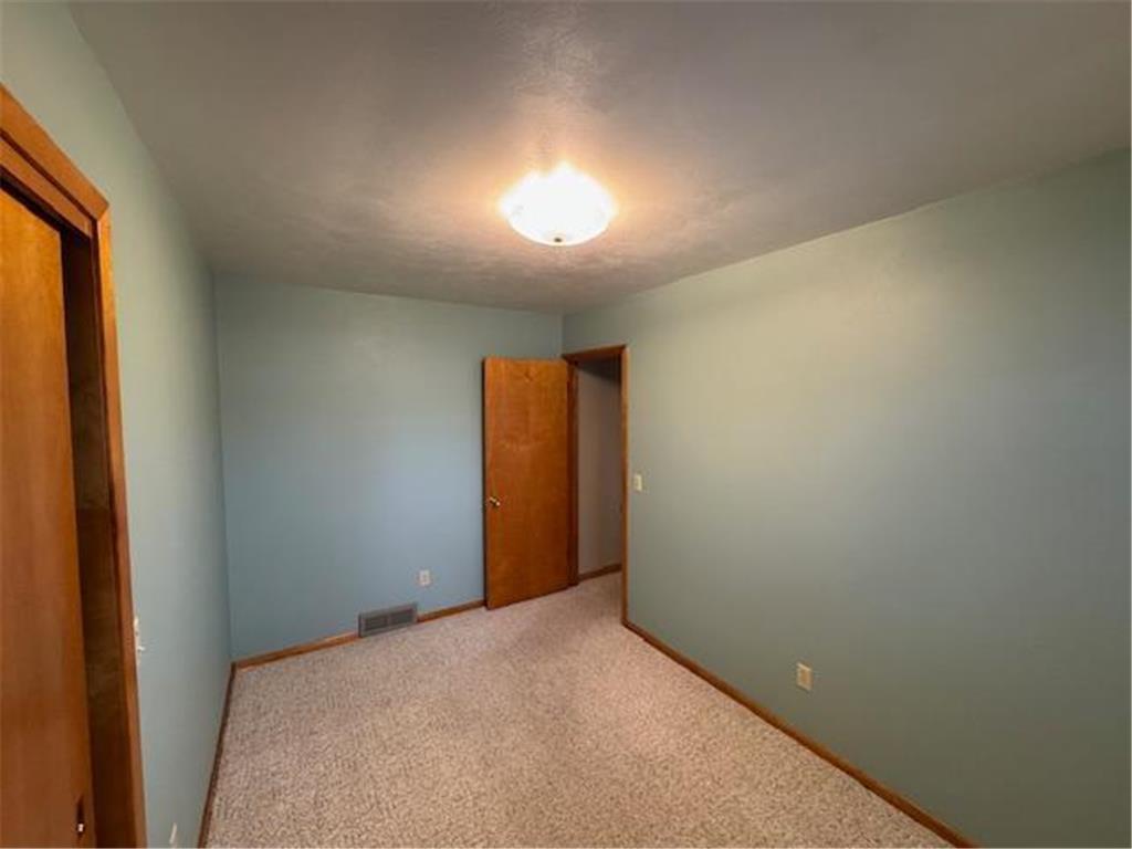 201 Dugan Street S Welcome MN 56181 7000923 image22